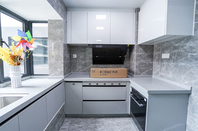 112㎡現(xiàn)代三居，收納與顏值兩不誤，還擁有獨(dú)立書房